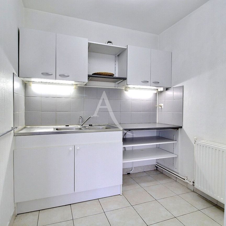 Location appartement 1 pièce, 30.81m², Élancourt - Photo 1