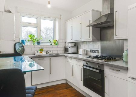 Woodfield Avenue, SW16 1LJ, London - Photo 4