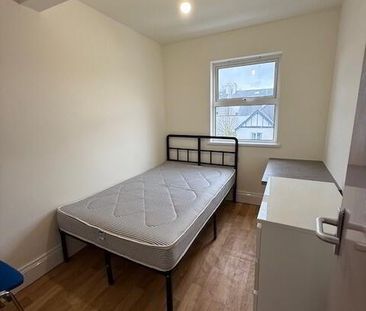 83 Wellesley Avenue, Belfast, BT9 6DH - Photo 2