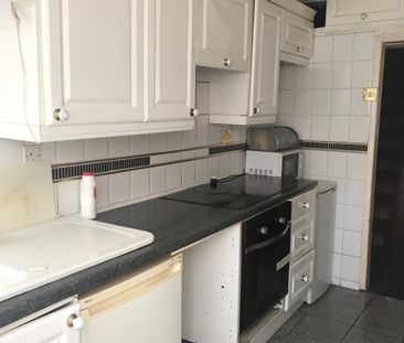 2 Bed Terraced House, Mitcham Road, CR0 - Photo 6