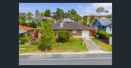 Charming 3-Bedroom Home in Prime Ashmore Location - Renovated Throughout! - Photo 4