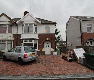 5 bedroom semi-detached house to rent - Photo 2