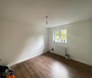 2 bedroom bungalow to rent - Photo 2