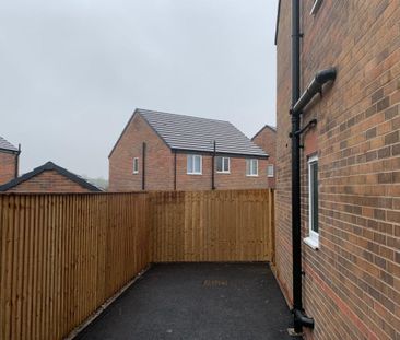 Alder Close - Photo 1