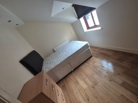 3 Bed Terraced House, Markden Mews, L8 - Photo 5