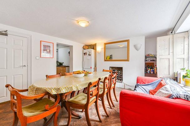 5 bedroom house to rent - Photo 1