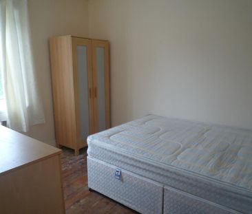 5 bedroom semi-detached house to rent - Photo 5