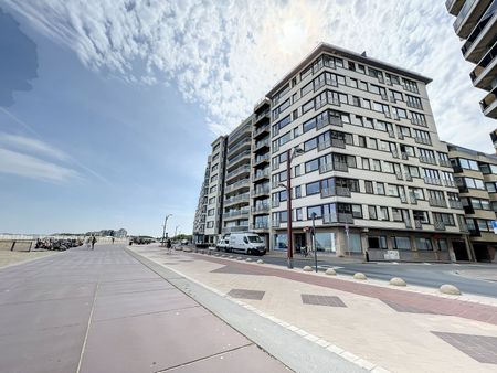 Tweede verblijf I Drie slaapkamer appartement met frontaal zeezicht - Photo 3