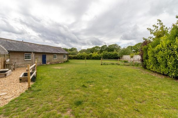 4 bedroom cottage to rent - Photo 1