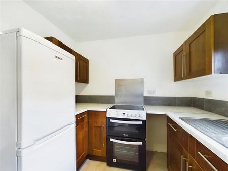 2 bedroom flat to rent - Photo 5