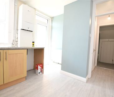 1 Bed Property To Rent - Photo 2