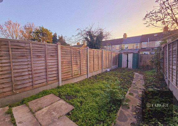 3 bedroom terraced house to rent - Photo 1