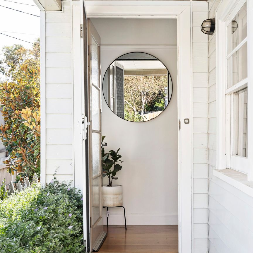 4 Crawford Street, Newport VIC 3015 - House For Rent | Domain - Photo 1