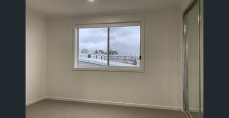 2 BEDROOM TOWNHOME | WILLOWDALE ESTATE - Photo 3