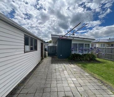 Parkway Wainuiomata, 3 bedrooms - Photo 5