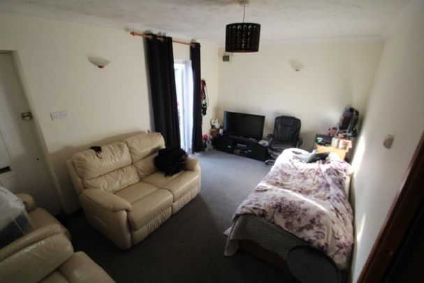 2 bedroom semi-detached house to rent - Photo 1