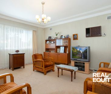 147 Epsom Road, Chipping Norton NSW 2170 - House For Rent | Domain - Photo 1