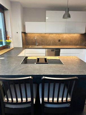 Helle 3,5-Zimmer-Wohnung mit Balkon & Tiefgaragenstellplatz - Foto 1