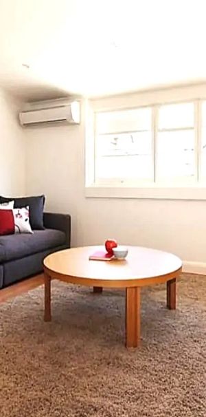 SPARKLING ONE BEDROOM GEM IN THE HEART OF SANDRINGHAM! - Photo 1