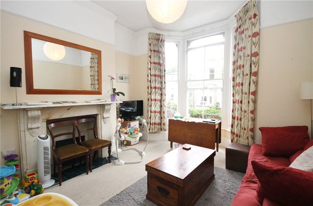 Minford Gardens, London, W14 0AN - Photo 1