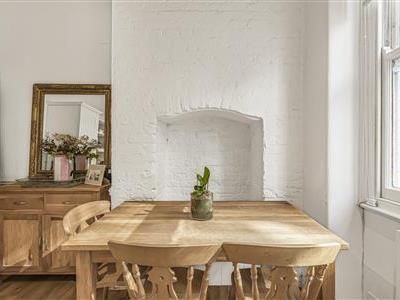 Lurline Gardens, SW11 - Photo 2