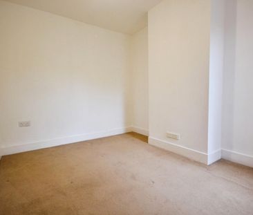 3 bedroom House To Let - Photo 3