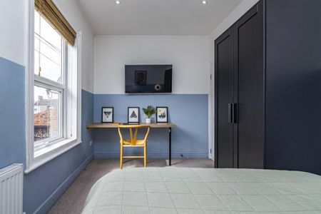 4 bedroom terraced house to rent - Photo 5