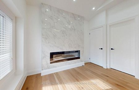 For Lease - 12 Kemano Street Unit# Unit 3, Aurora, Ontario - Photo 2