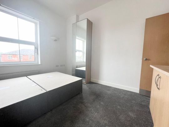 1 bedroom in a house share to rent - Photo 1