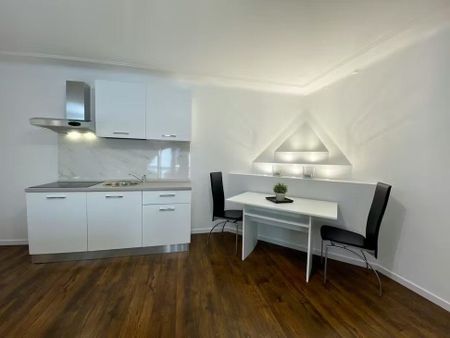 Via Monte Grappa, Bologna, Emilia-Romagna 40121 - Photo 3