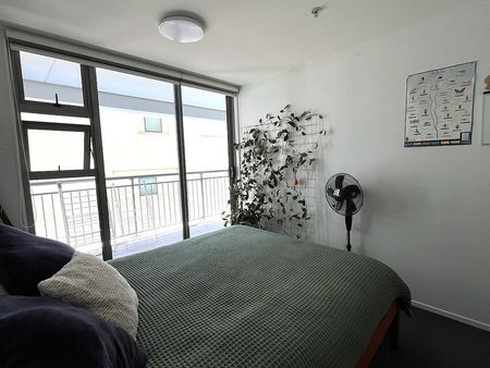 Statesman Building Apartment - Photo 5