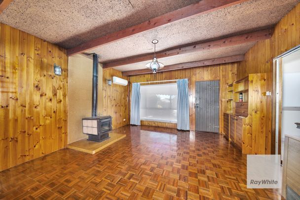 Family Perfection in Prime St Albans Location - Photo 1