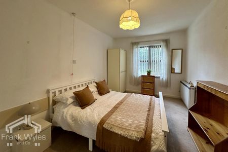 1 bedroom flat to rent - Photo 2