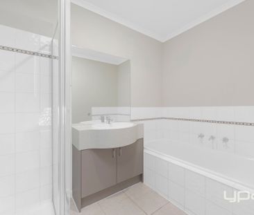 MODERN LIVING IN THE GROVE ESTATE - Photo 2