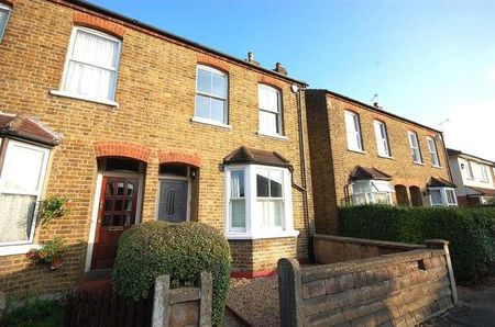 Waterloo Road, Uxbridge, Middlesex, UB8 - Photo 2