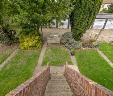3 bedroom maisonette to rent - Photo 4