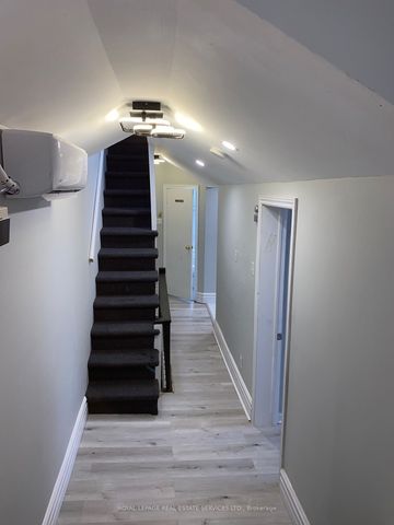 For Lease - 206 Carlton Street Unit# 304, Toronto, Ontario - Photo 3