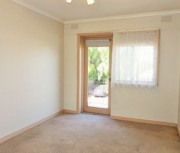 1 bedroom apartment - heart of Essendon! - Photo 6