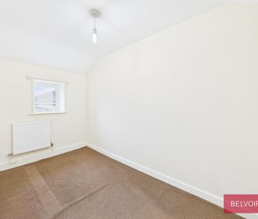 4 bedroom semi-detached house to rent - Photo 5