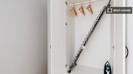 1 room luxury Flat for rent in Málaga, Spain - Photo 2