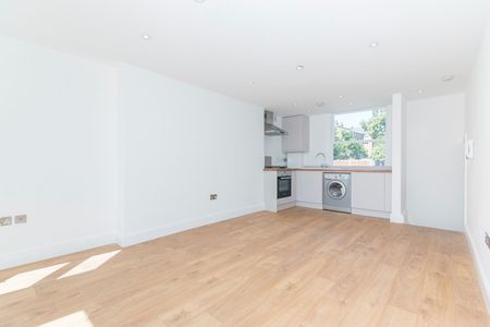 Studio Flat, Thornlaw Road, SE27 - Photo 4