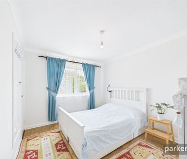 Chicory Close, Earley, Reading, Berkshire, RG6 - Photo 4