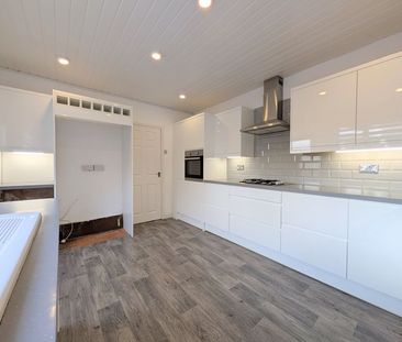 To Let – Liverpool Road, Birkdale, PR8 – Four Bedroom Semi - Photo 1