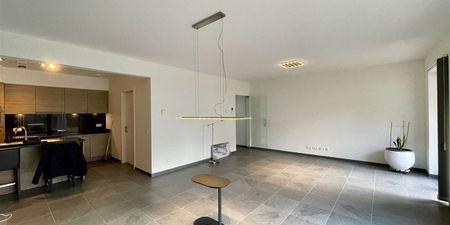 Appartement te huur in Antwerpen voor € 1.250 met 2 slaapkamers - Foto 3