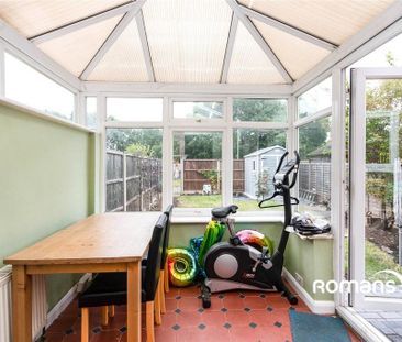 3 bedroom semi-detached house to rent - Photo 3