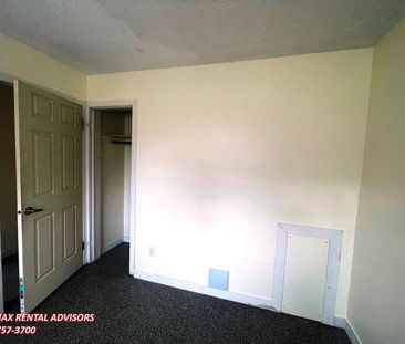 #3 11839 45 Street Northwest - Photo 2