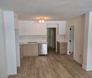 For Lease - 52 Peter Street Unit# 1, Mississauga, Ontario - Photo 4