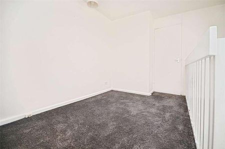 Whitmore Way, Basildon, Essex, SS14 - Photo 4