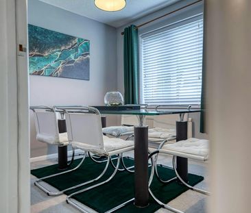 Semi-detached house to rent on - Photo 4