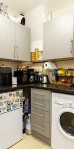 Modern Studio - Photo 4